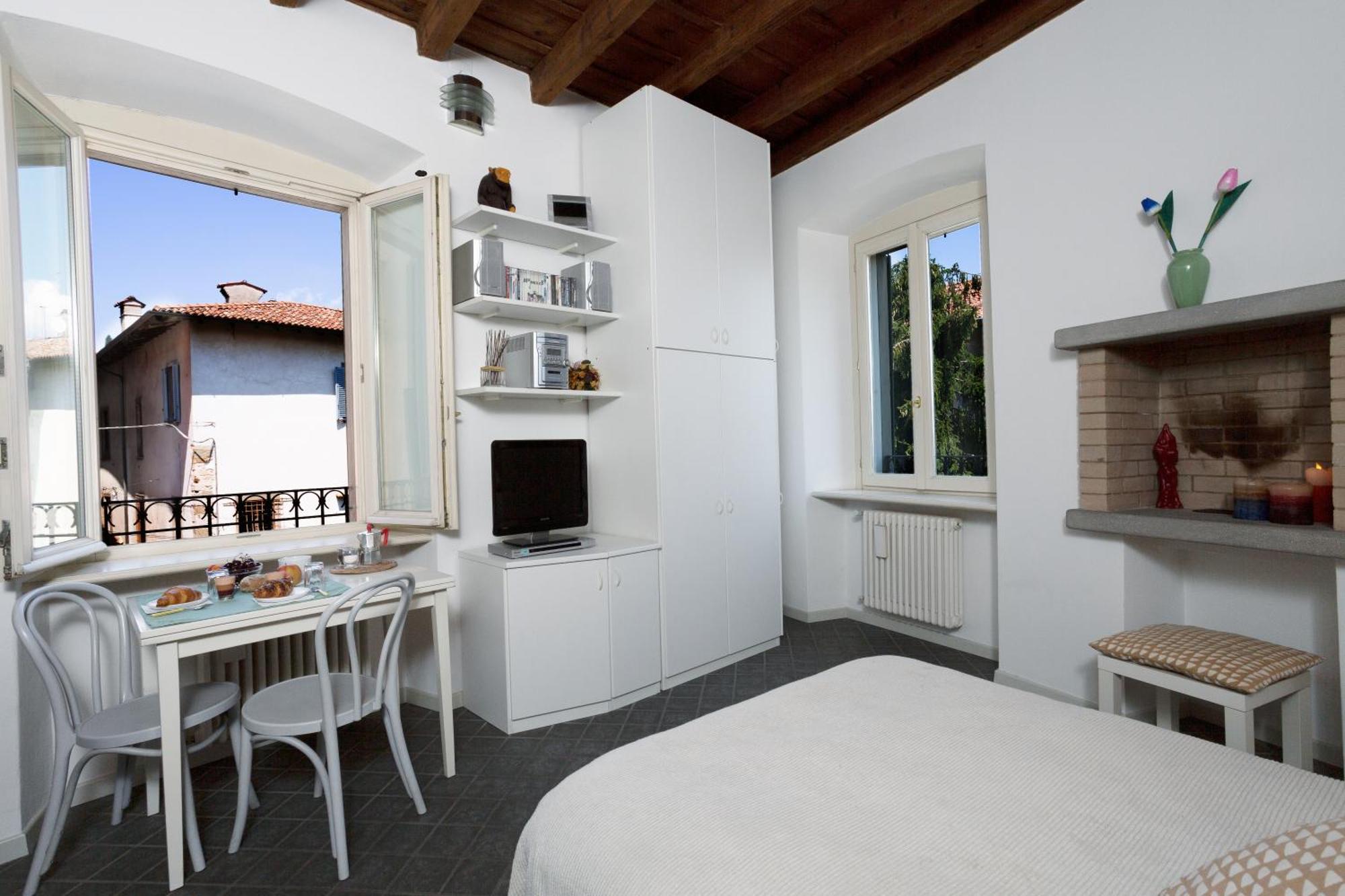 La Castellana Apartment Bergamo Bagian luar foto