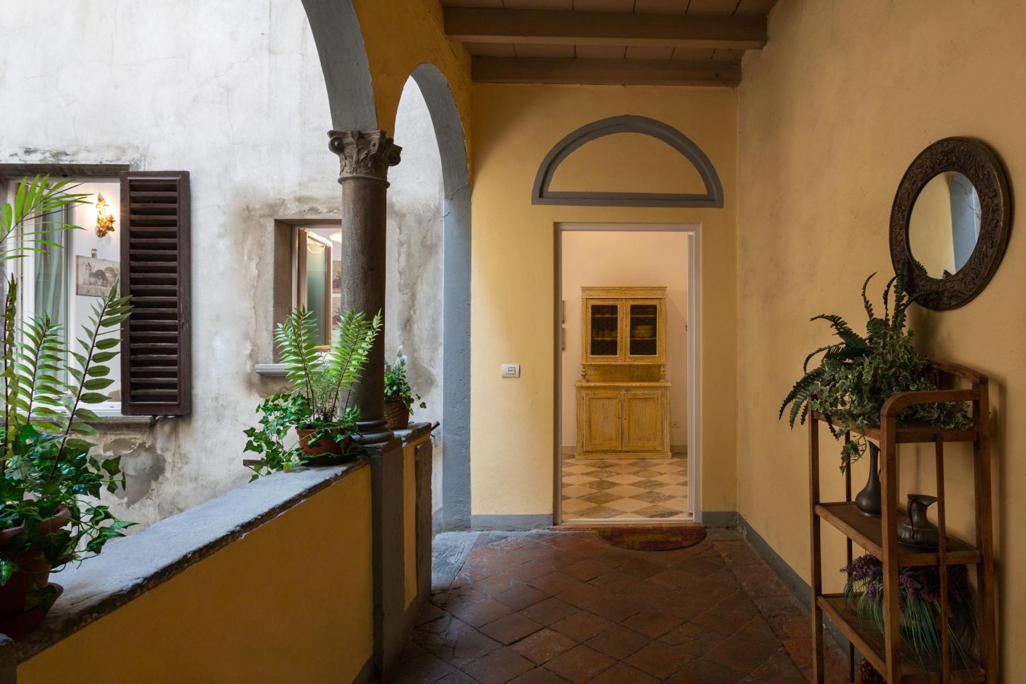 La Castellana Apartment Bergamo Bagian luar foto