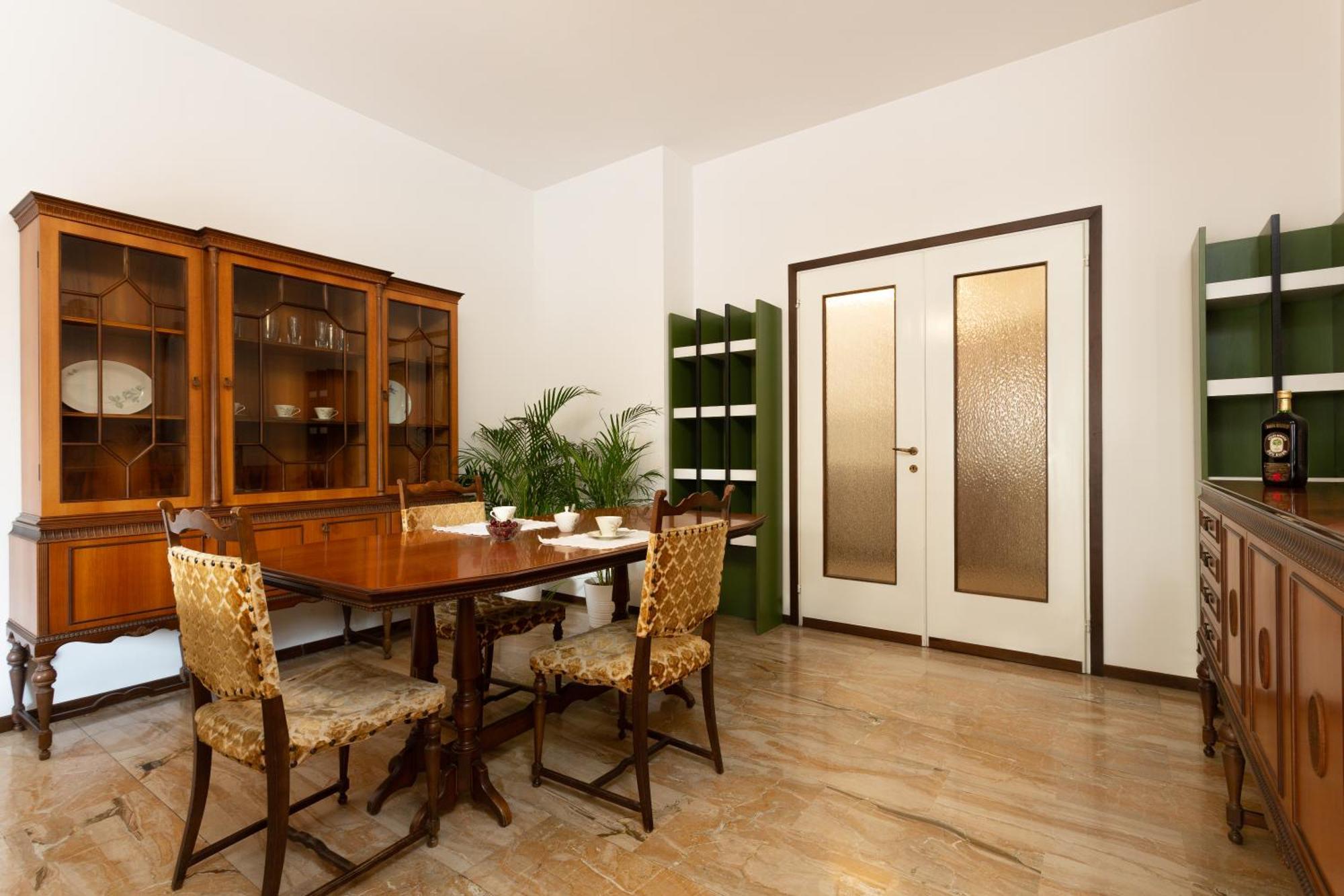 La Castellana Apartment Bergamo Bagian luar foto