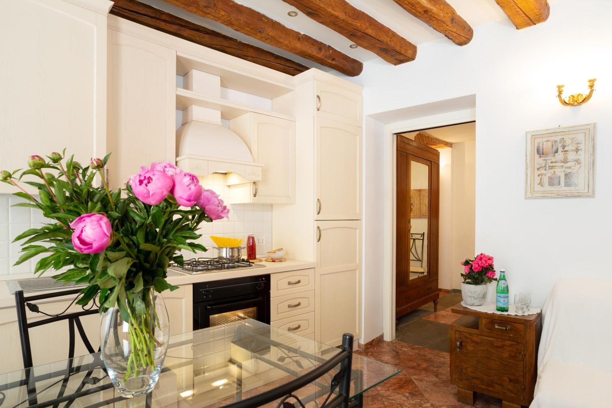 La Castellana Apartment Bergamo Bagian luar foto